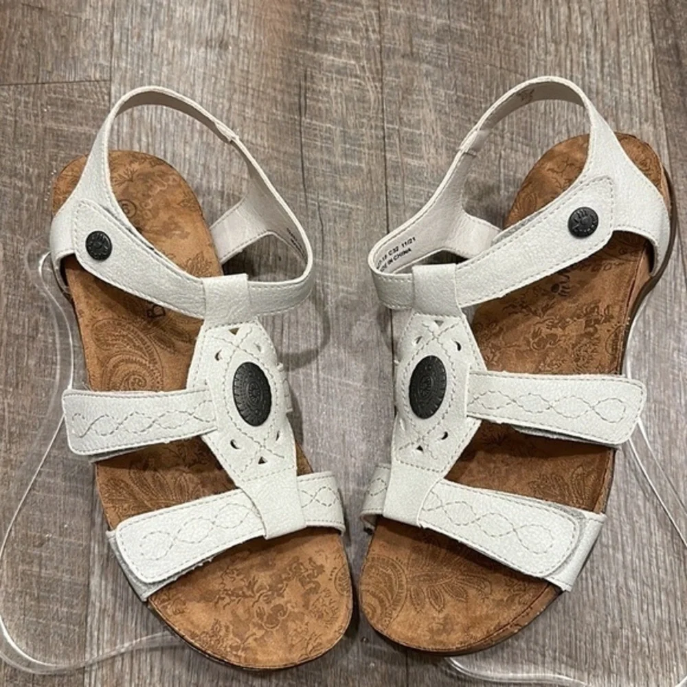 Bearpaw stone white Velcro adjustable comfort walking sandals size 9 - Picture 3 of 12
